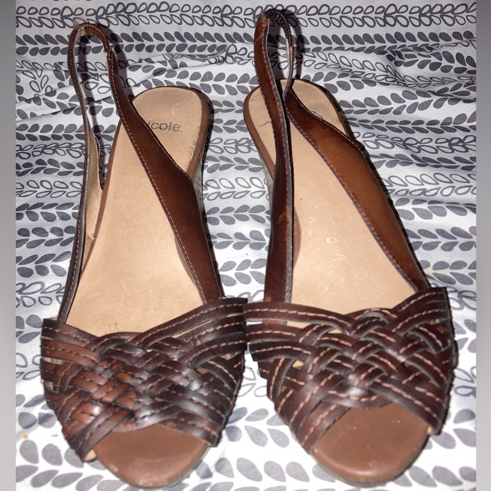 Woman shoes